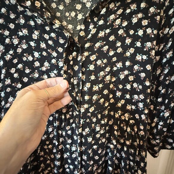 Natural Life, Rebecca Tiered Midi Dress - Black Cream Roses - Large - Picture 4 of 5